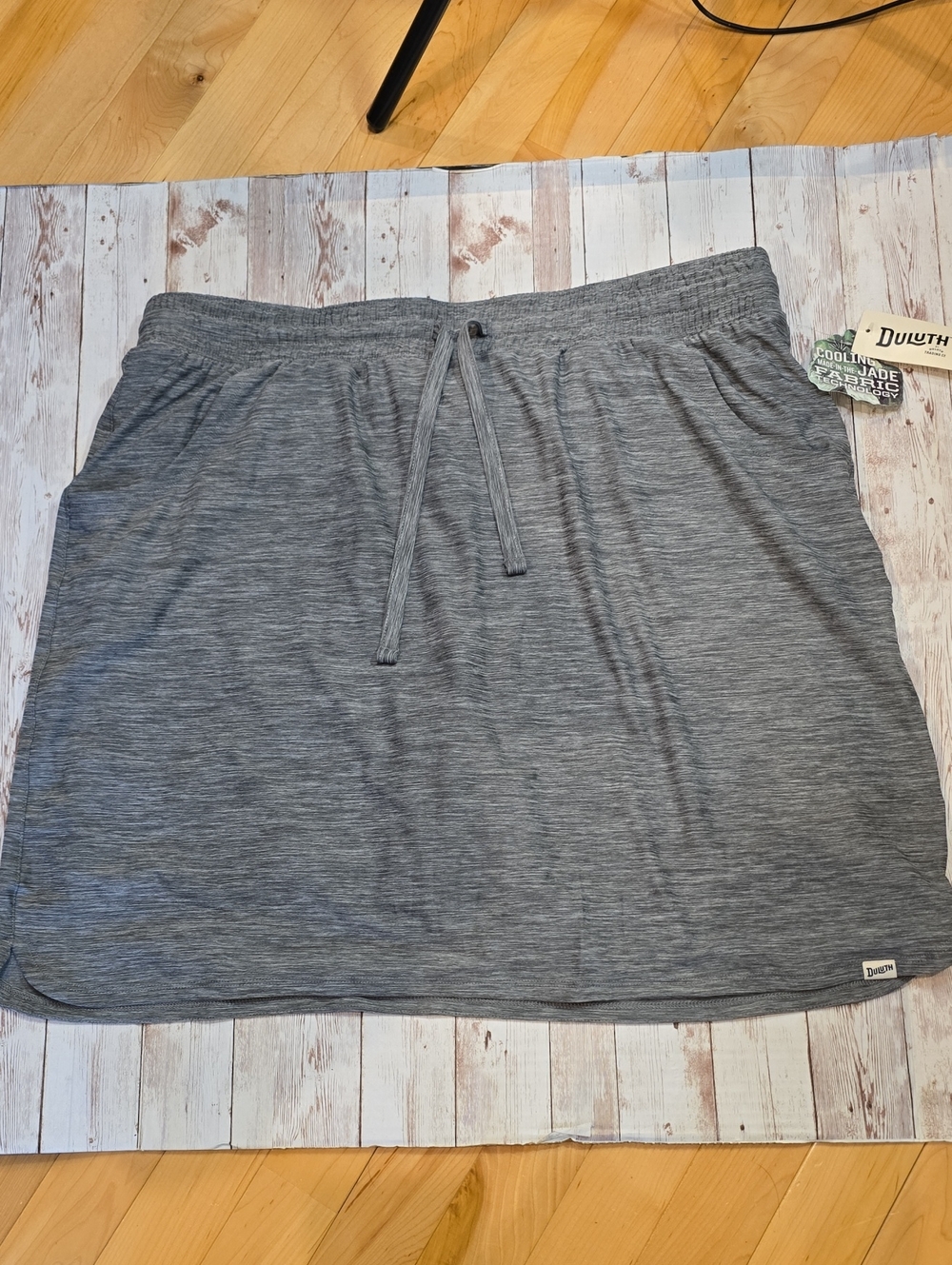 Duluth Trading Co Gray Heather Pull-On Cooling Skort